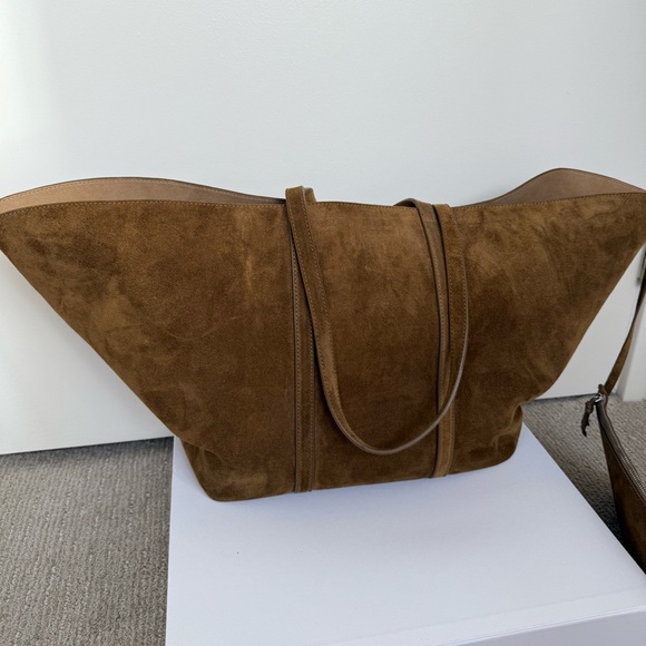 Suede Brand New Zara Bag with Pouch.Premium Collection. 100% cow leather (Suede) - Picture 12 of 16